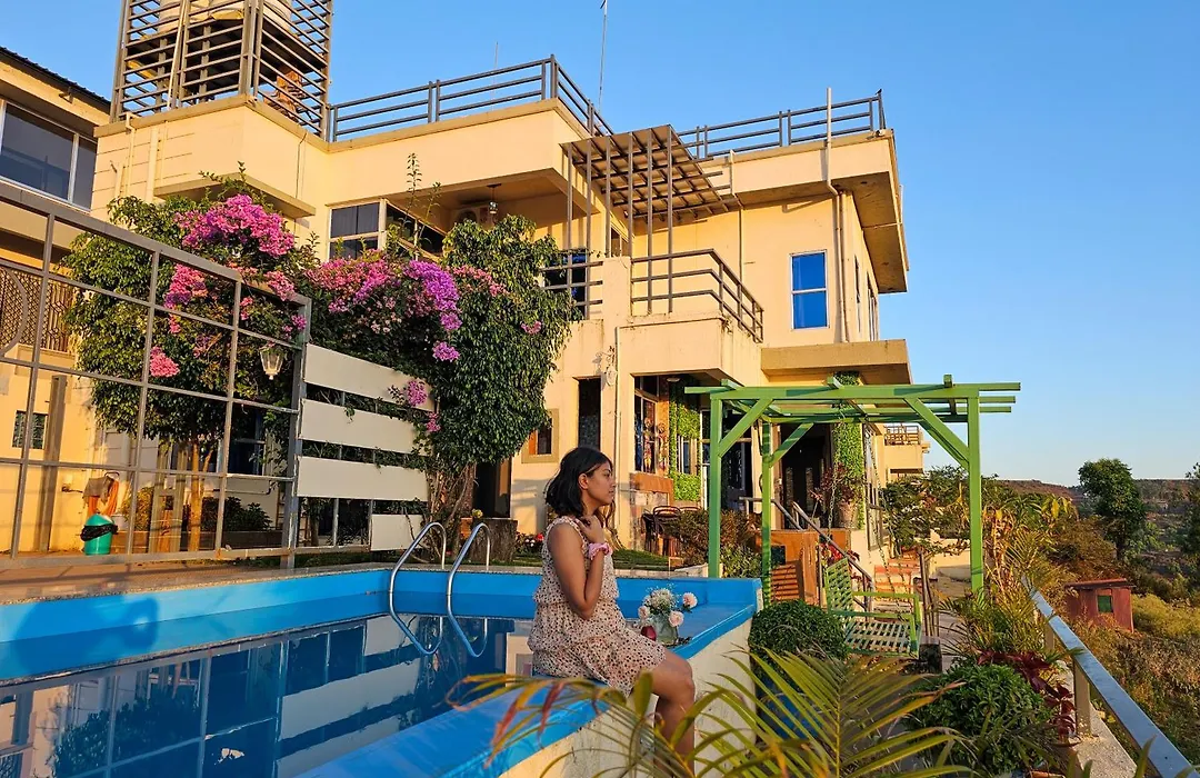 Meraki Hillside Villa-1